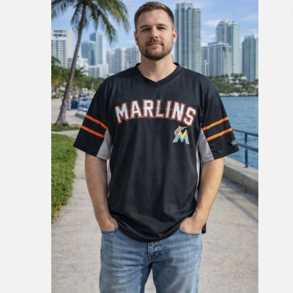 Miami Marlins Baseball Top Tee shirt Size L black  orange polyester V neck *